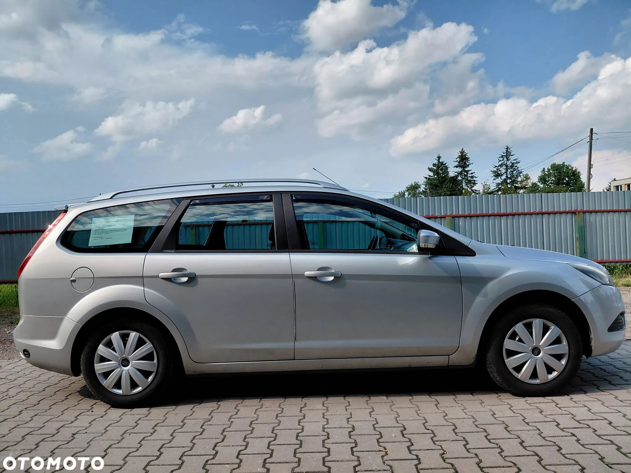 Ford Focus - 1