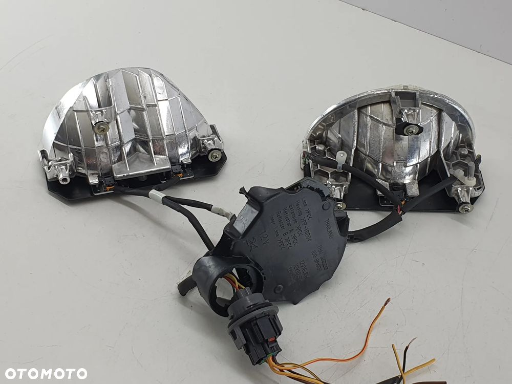LAMPA PRZOD LED REFLEKTOR  YAMAHA XSR 125 - 5