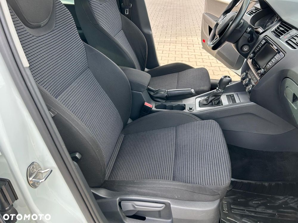 Skoda Octavia 2.0 TDI Elegance DSG - 23