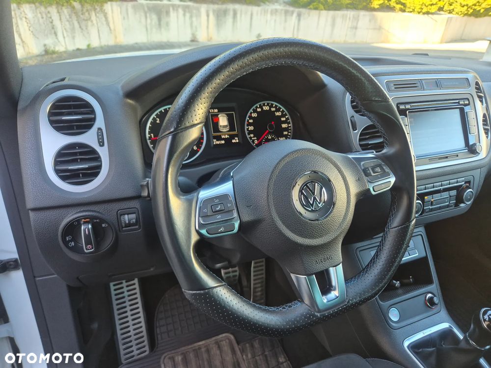 Volkswagen Tiguan 2.0 TDI DPF 4Motion BlueMotion Technology CityScape - 23