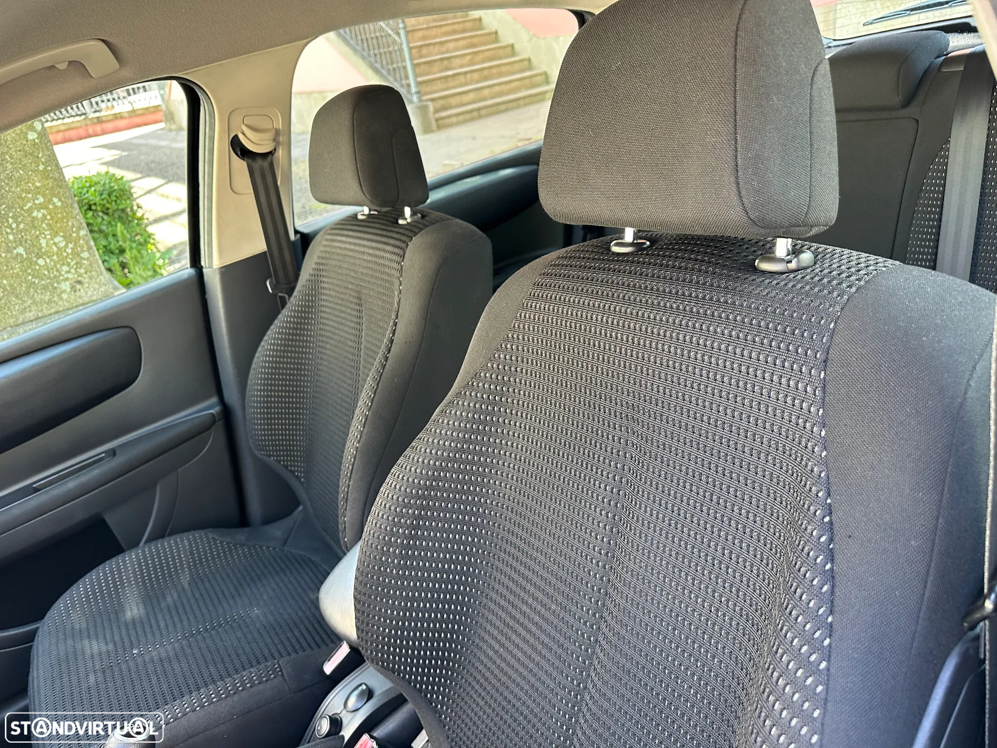 Citroën C4 1.6 HDi VTR Pack Airdream - 16