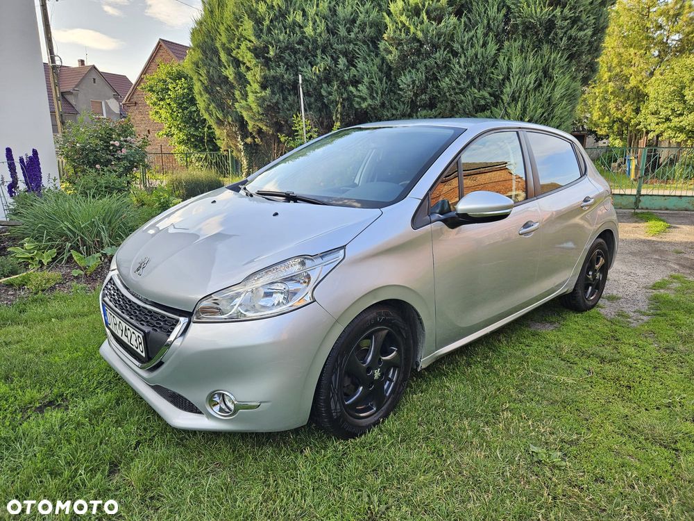 Peugeot 208 1.4 HDi Active - 1