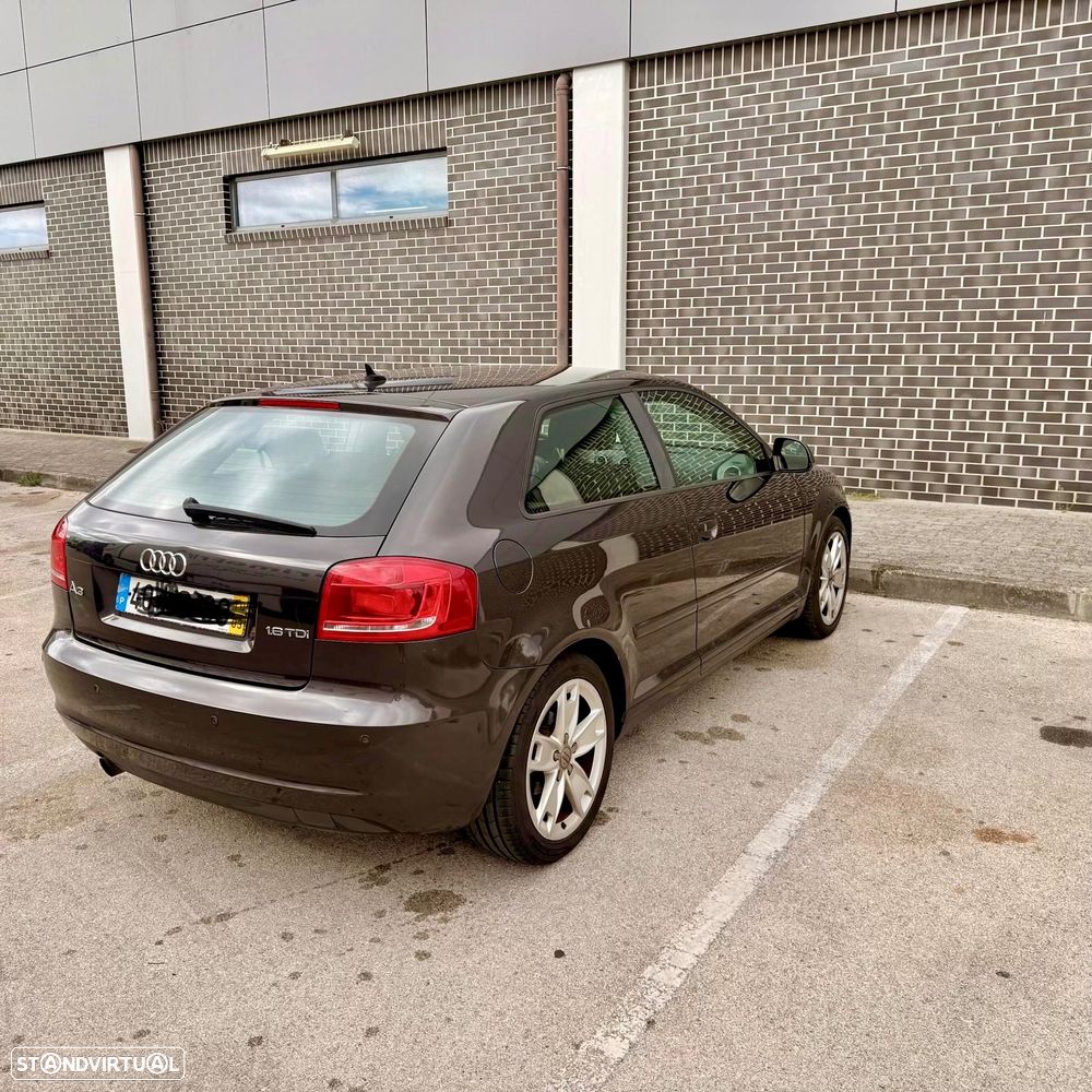 Audi A3 1.6 TDI S-line - 5
