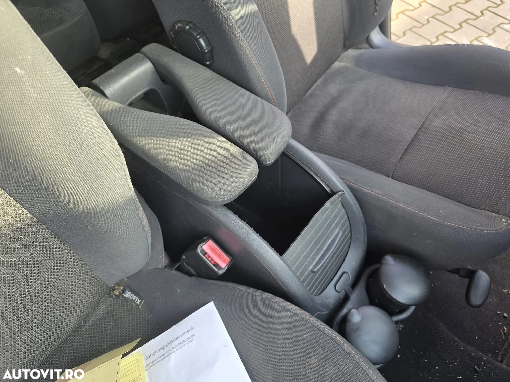 Renault Scenic 1.4 16V Confort Privilege - 3