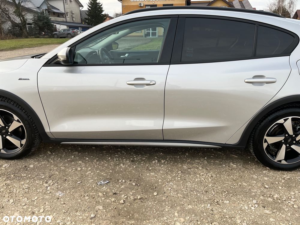 Ford Focus 1.0 EcoBoost mHEV Active X - 5