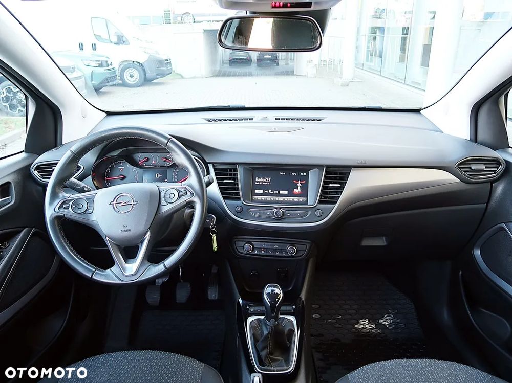 Opel Crossland X - 13