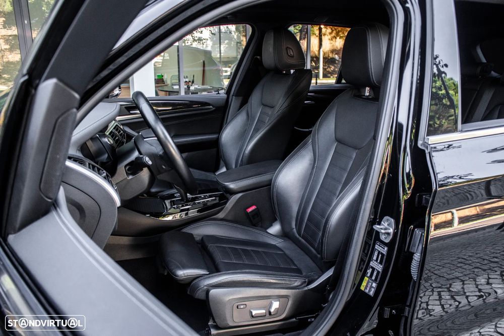 BMW X3 30 e xDrive Line Luxury - 32