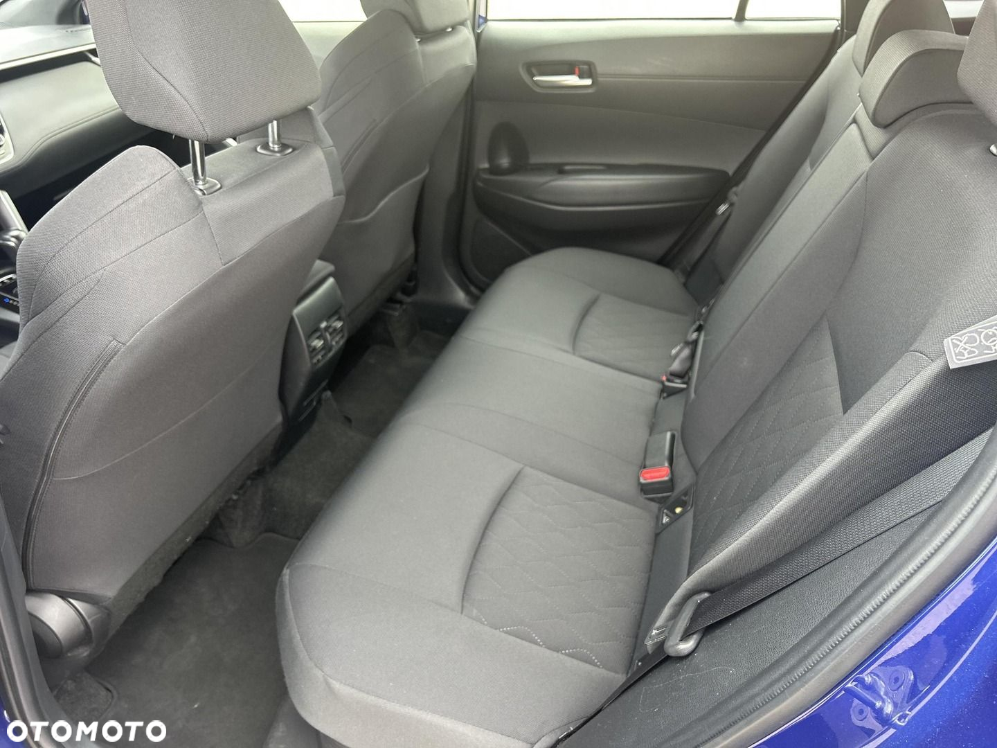 Toyota Corolla Cross 2.0 Hybrid Comfort - 11