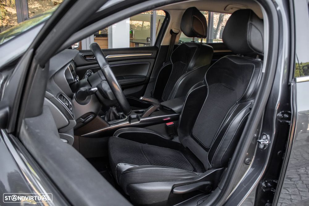 Renault Mégane Sport Tourer 1.5 dCi Limited - 23