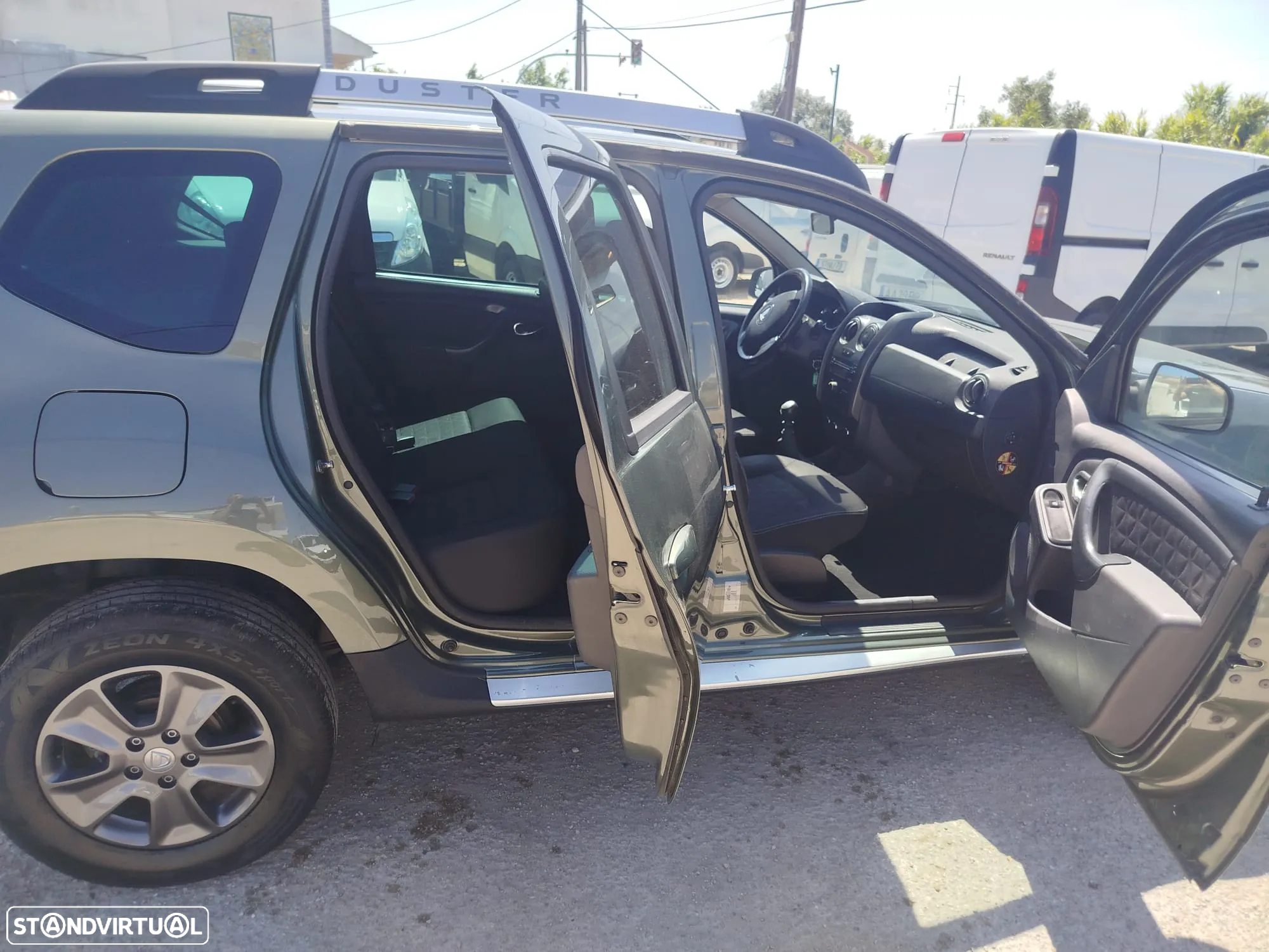 Dacia Duster 1.5 dCi SL Urban Explorer - 17
