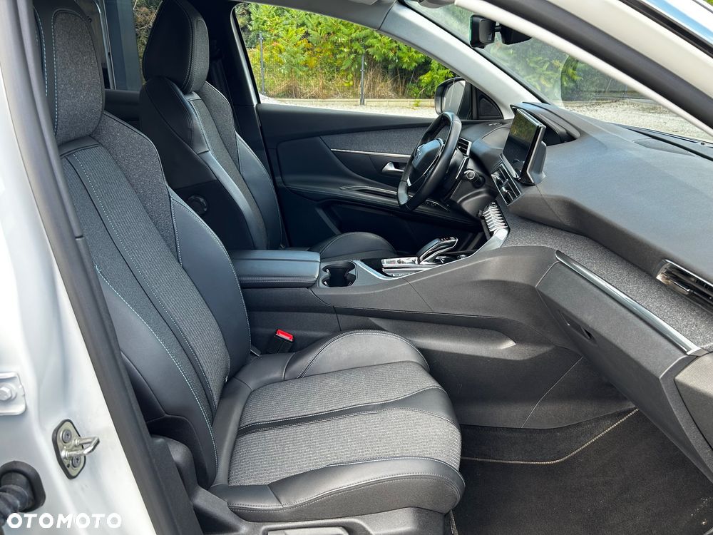 Peugeot 3008 225 e-EAT8 Allure Pack - 34