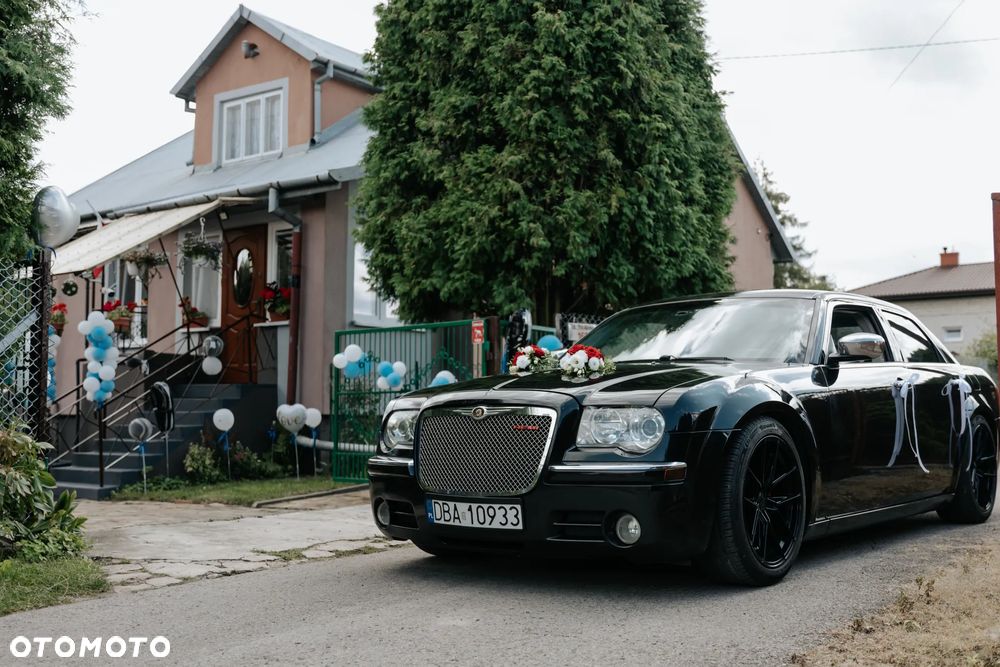 Chrysler 300C 5.7 V8 Hemi - 12