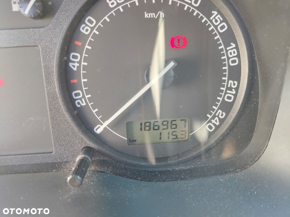 Skoda Octavia 1.8T Elegance - 20