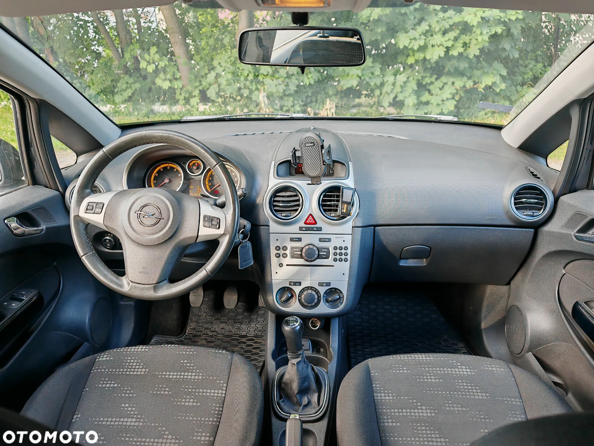 Opel Corsa 1.2 16V Enjoy - 6