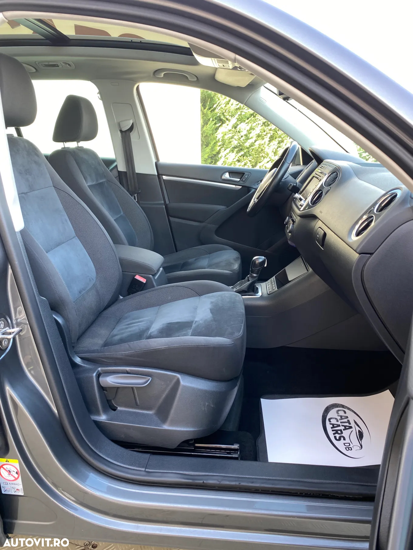 Volkswagen Tiguan 2.0 TDI 4Motion DSG Track & Field - 23