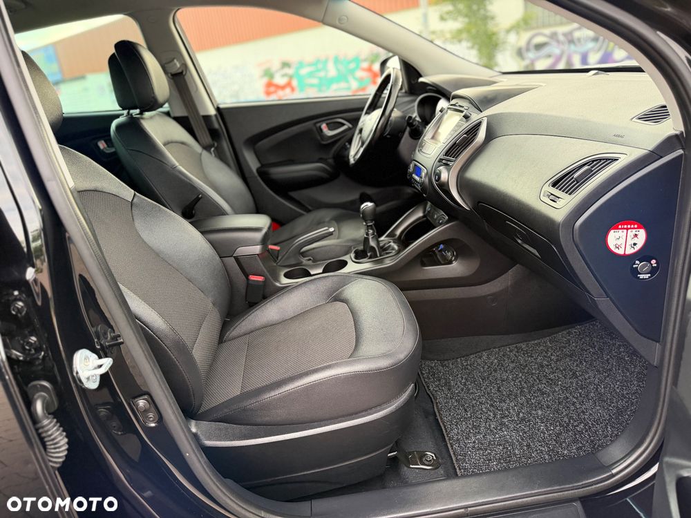 Hyundai ix35 1.6 2WD Fifa World Cup Edition - 10