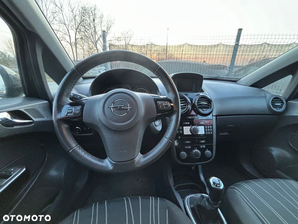 Opel Corsa 1.4 16V Edition - 7