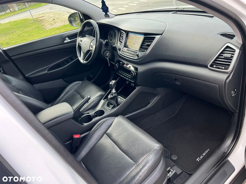 Hyundai Tucson 1.6 GDi 2WD Select - 15