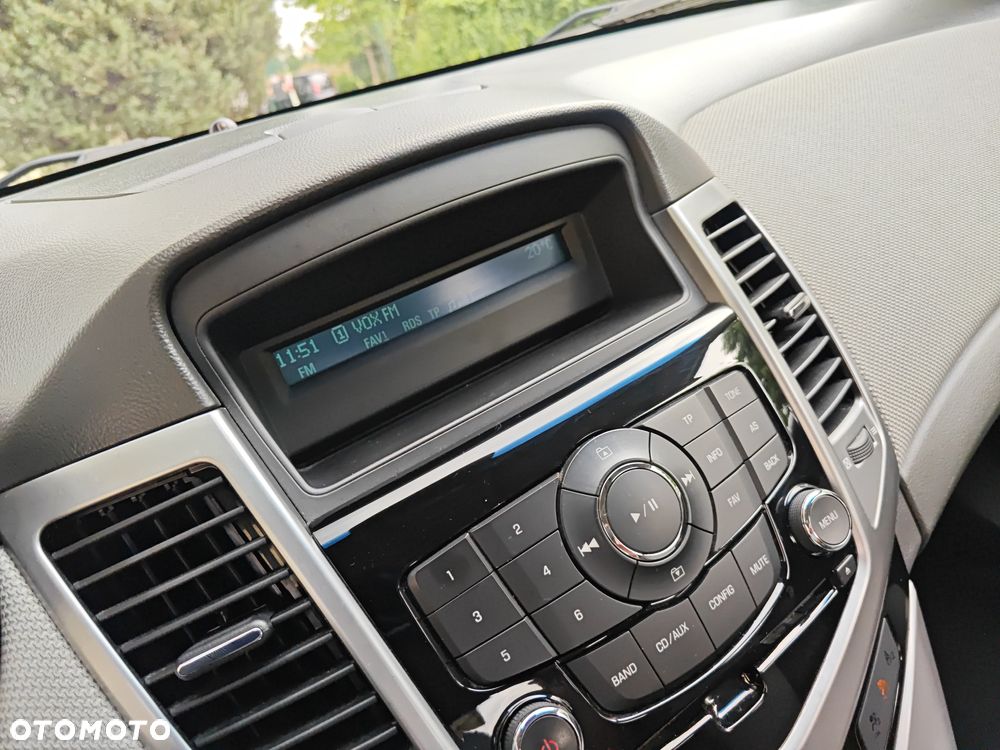 Chevrolet Cruze - 19