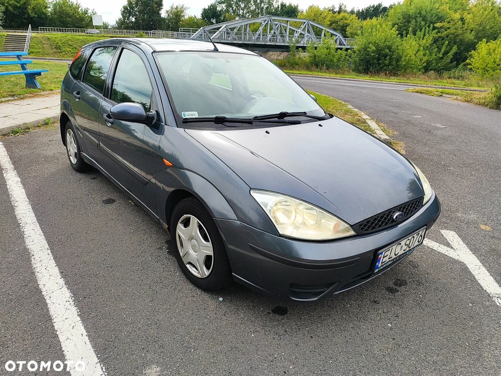 Ford Focus 1.6 Ambiente - 3