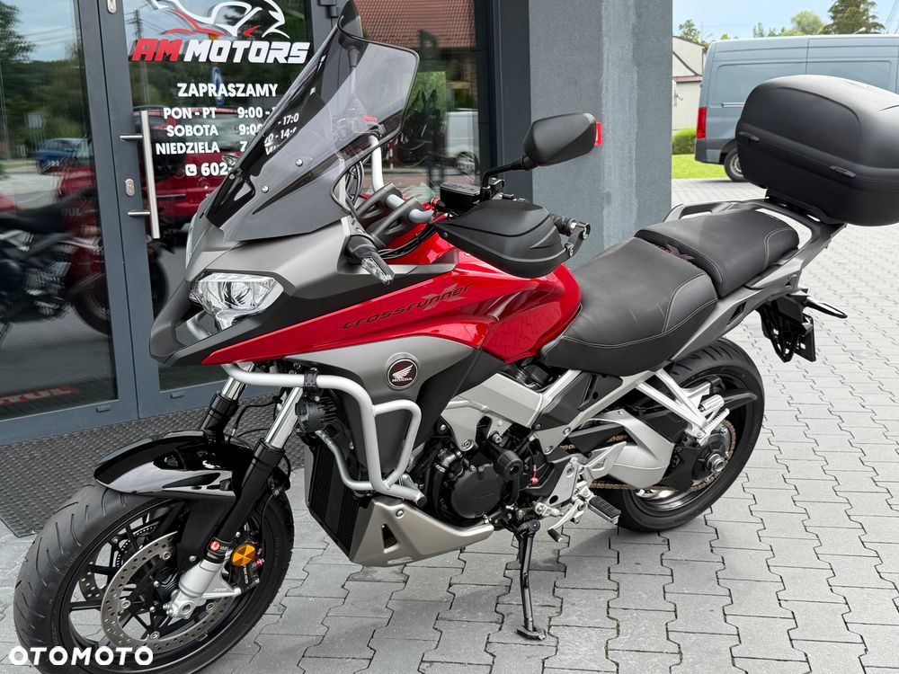 Honda VFR - 40
