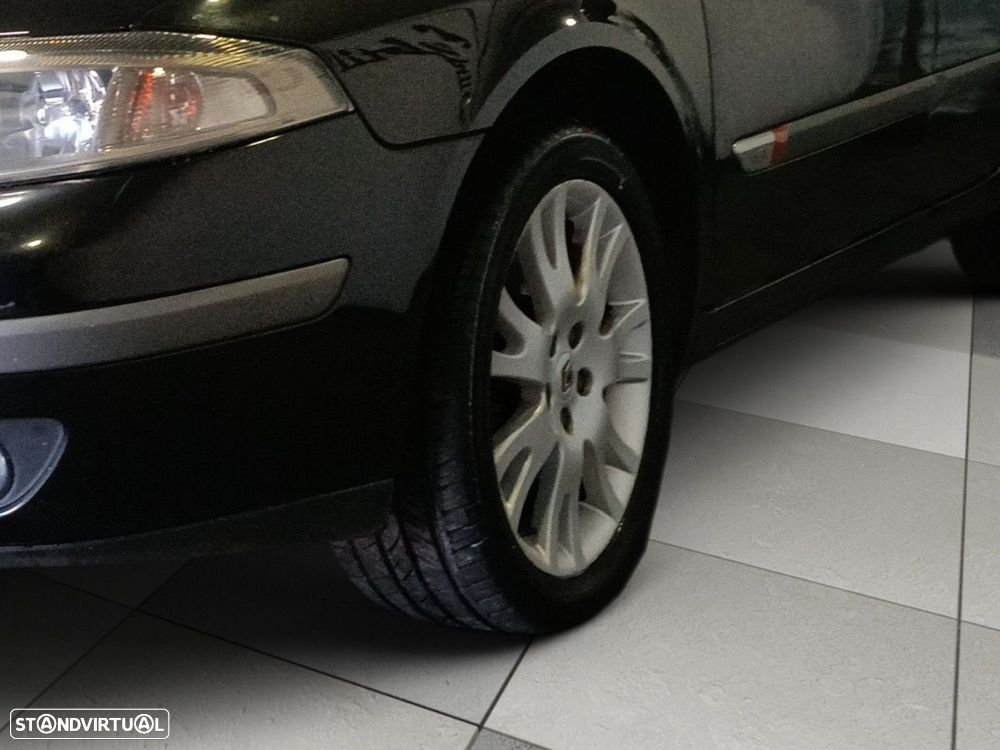 Renault Laguna Break 1.6 Privilège - 19