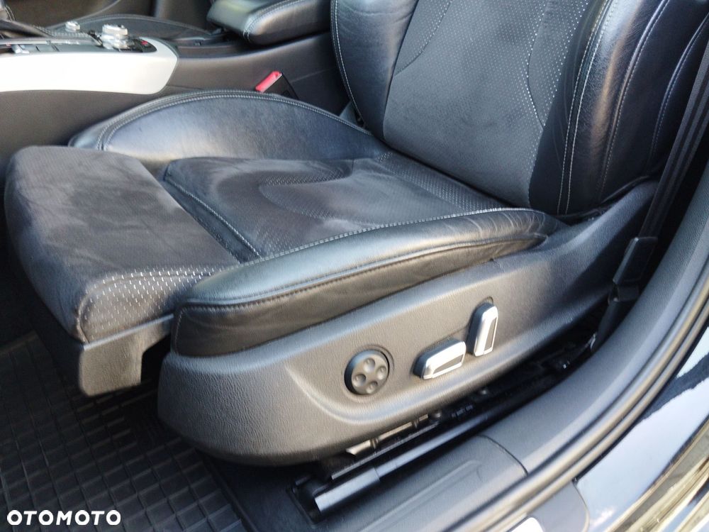 Audi A4 Avant 2.0 TDI Quattro S tronic - 12