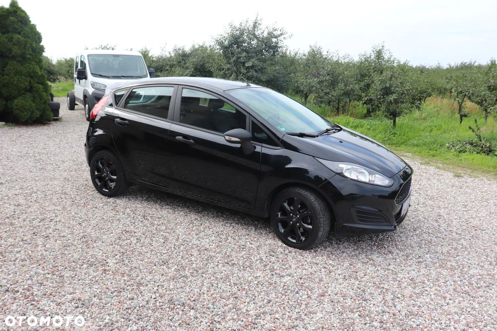 Ford Fiesta 1.25 Celebration - 21
