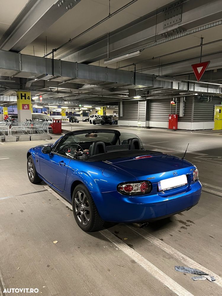 Mazda MX-5 1.8i RC REVOLUTION - 11