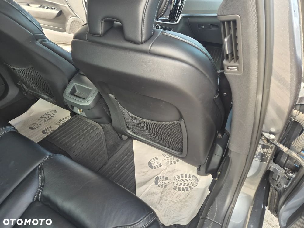 Volvo S90 D4 Inscription - 19
