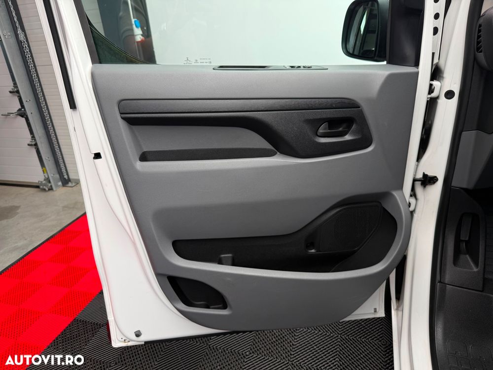 Opel Vivaro - 20