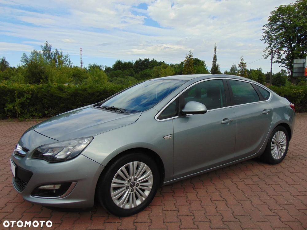Opel Astra 1.7 CDTI DPF Exklusiv - 5