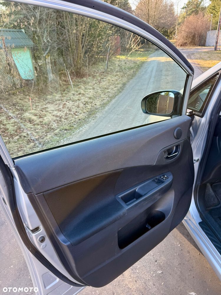 Toyota Verso S 1.33 Premium MS - 19