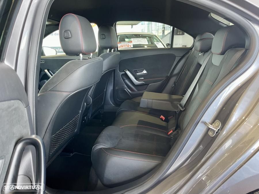 Mercedes-Benz A 200 Limousine 7G-DCT AMG Line Advanced - 32