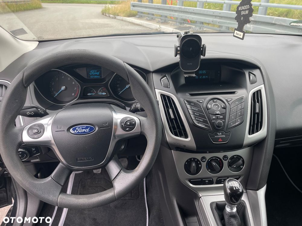 Ford Focus - 17