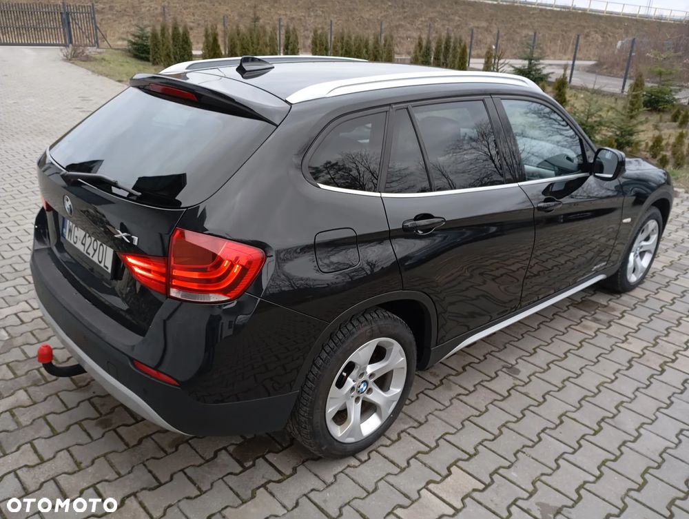 BMW X1 xDrive18d Sport Line - 3