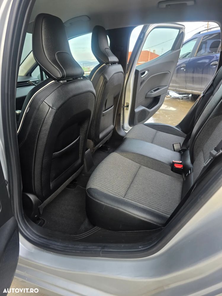 Renault Clio TCe 100 INTENS - 10