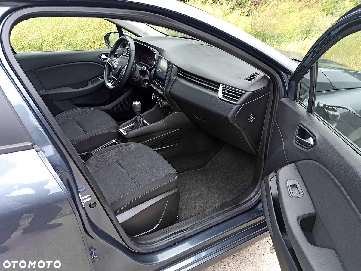Renault Clio - 6
