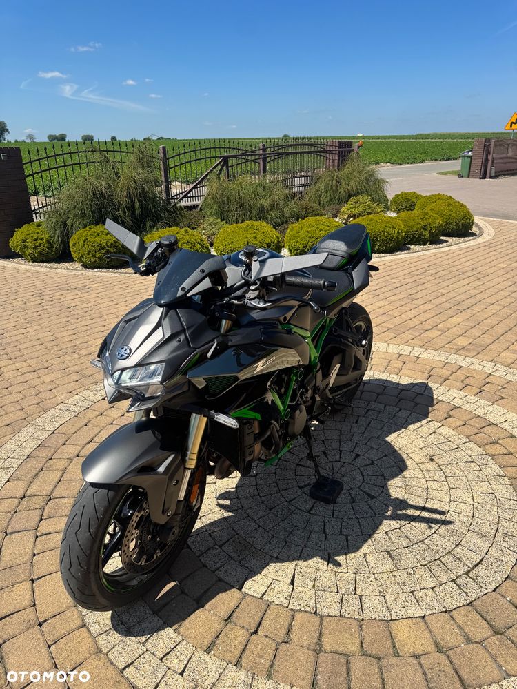 Kawasaki H2 - 16
