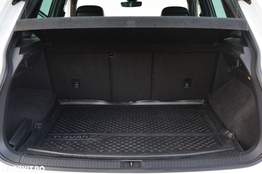 Volkswagen Tiguan - 21