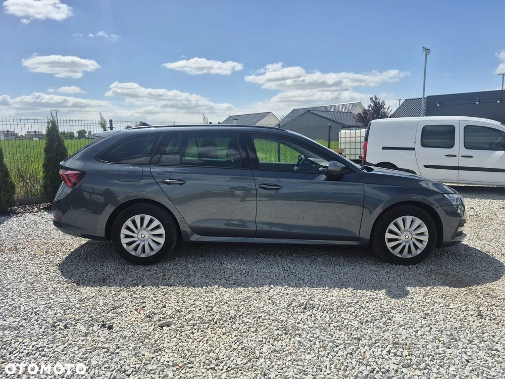 Skoda Octavia 2.0 TDI Style DSG - 6