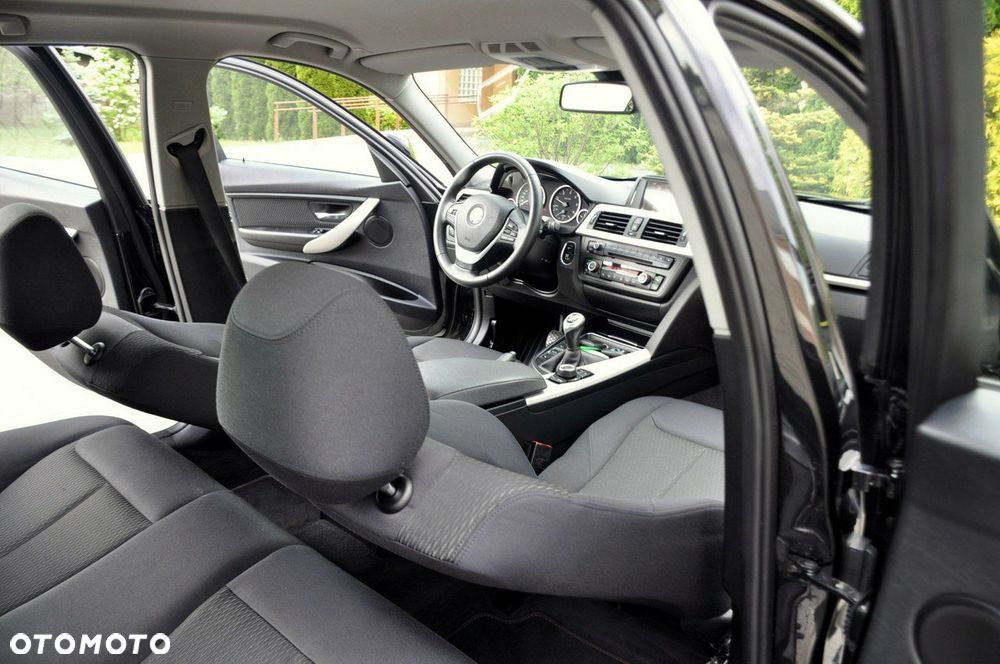 BMW Seria 3 - 22