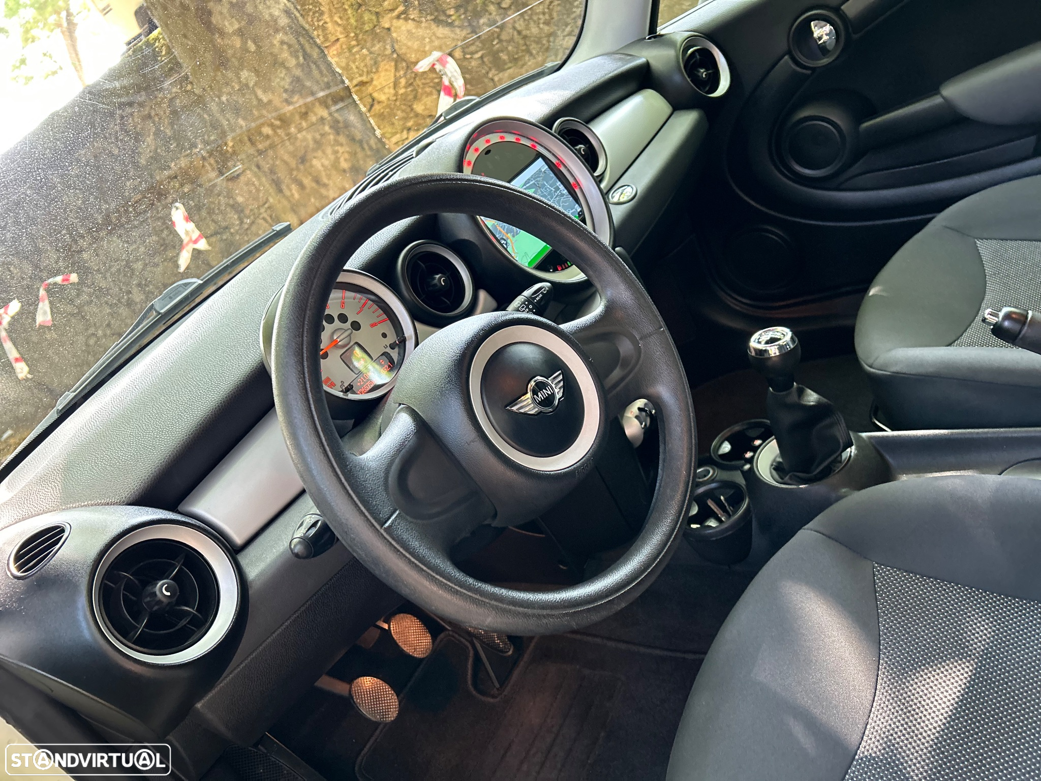 MINI 3 Portas One 1.4 - 14
