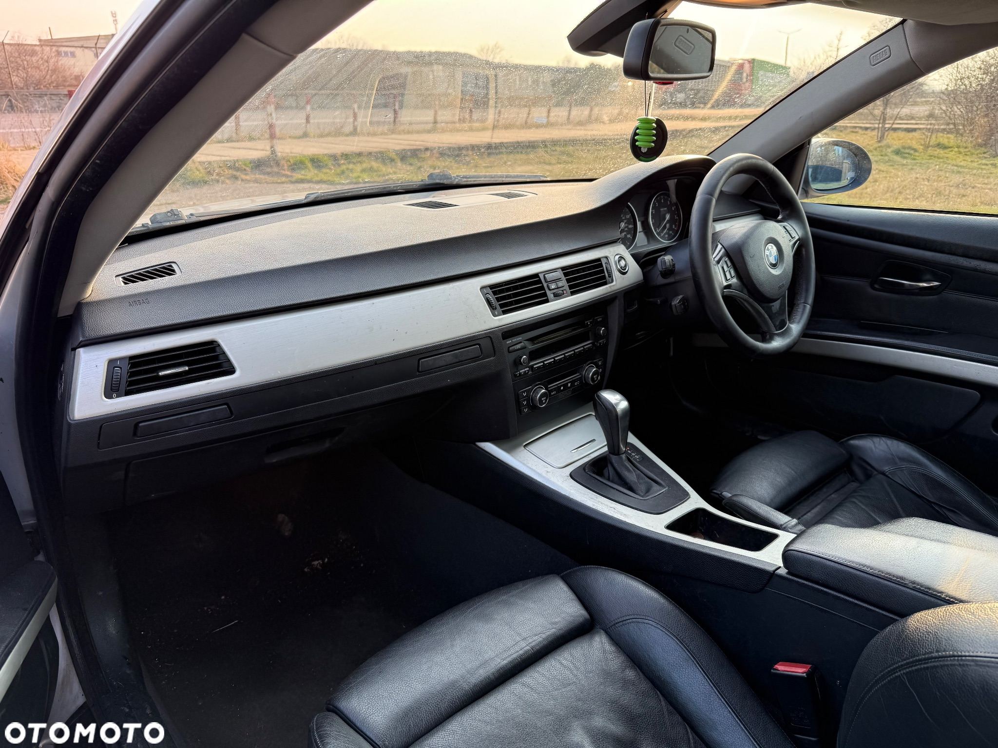 BMW Seria 3 325i Coupe - 13