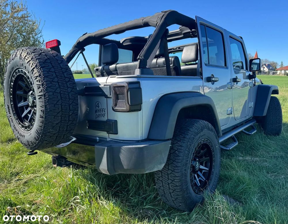 Jeep Wrangler - 7