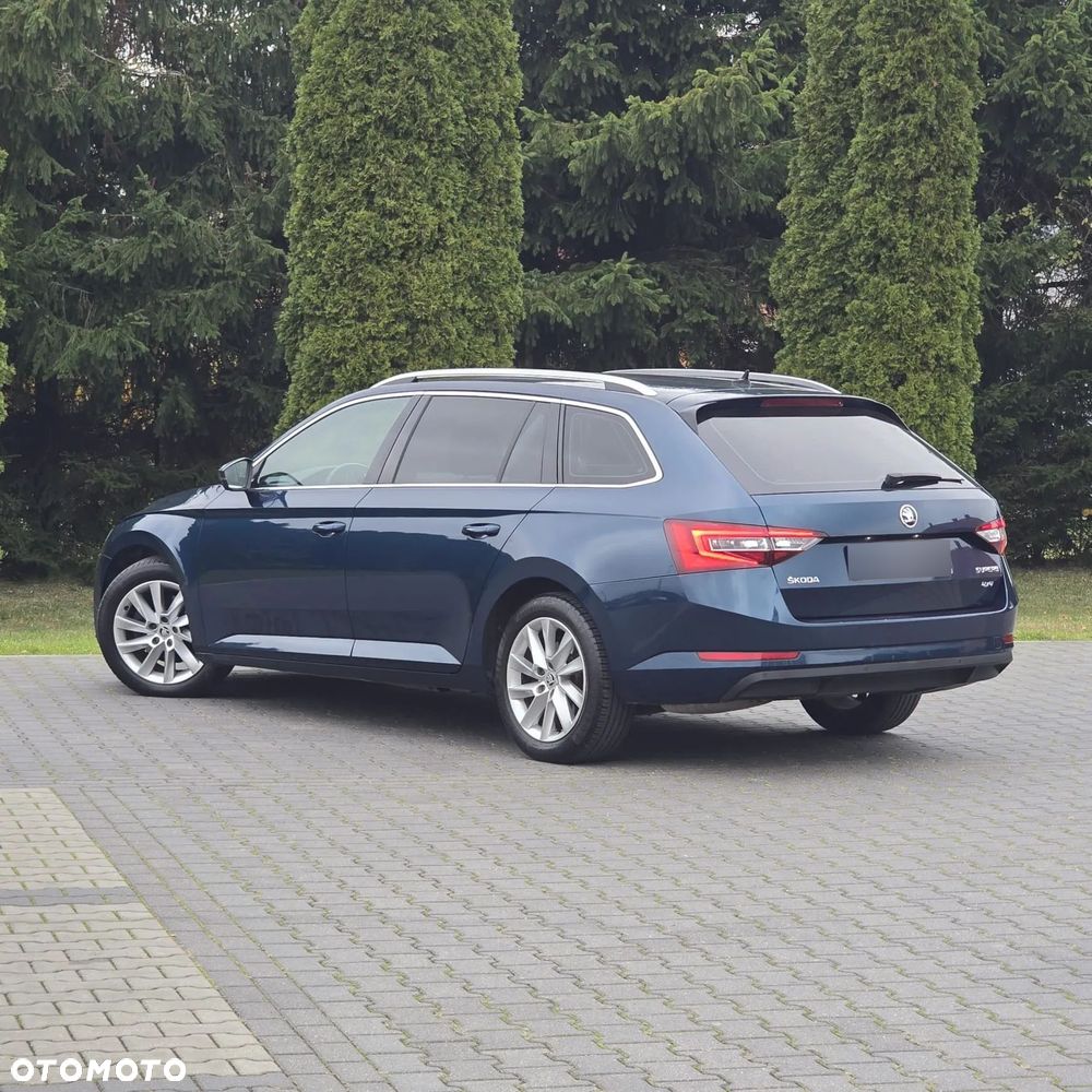 Skoda Superb 2.0 TDI DSG Style - 16