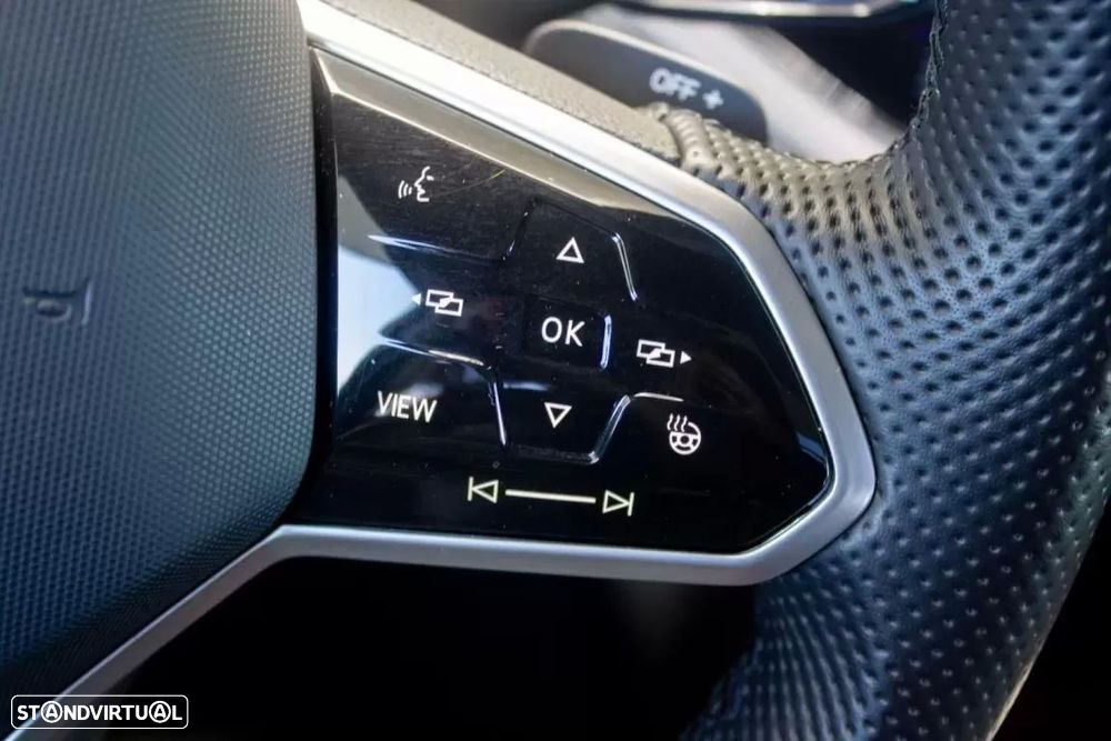 VW Touareg 3.0 TSI e-Hybrid R - 24