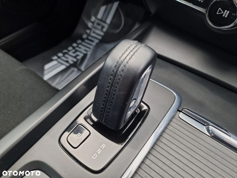 Volvo V60 B3 B Geartronic Momentum Pro - 22