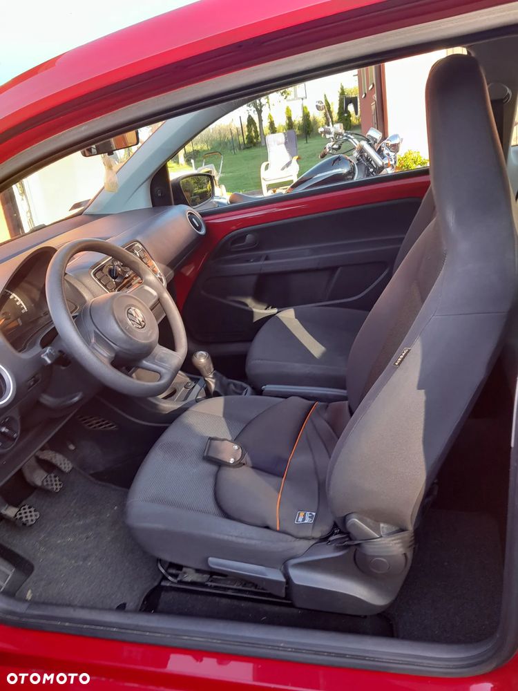 Volkswagen up! - 6