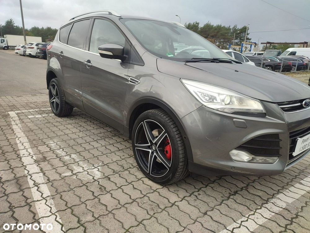Ford Kuga 2.0 TDCi 2x4 Titanium - 25